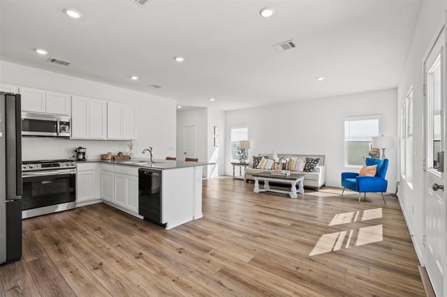 131 Santa Julia, Kyle, TX 78640