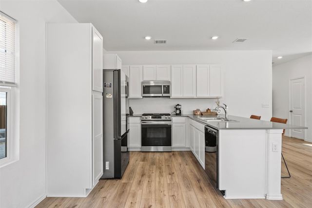 131 Santa Julia, Kyle, TX 78640