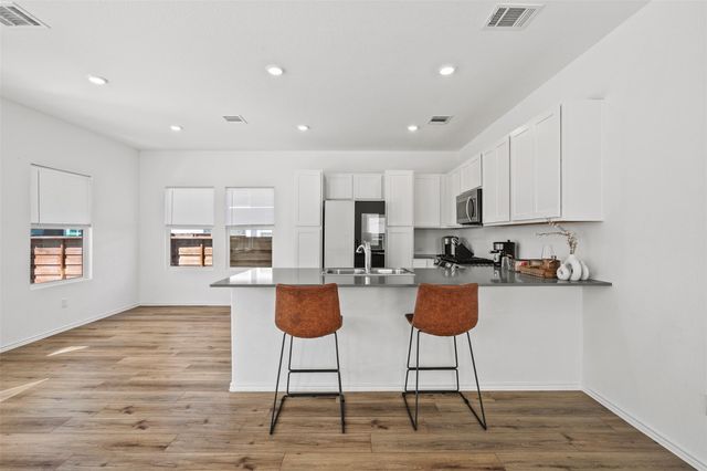 131 Santa Julia, Kyle, TX 78640