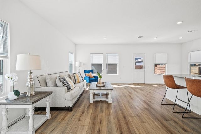 131 Santa Julia, Kyle, TX 78640