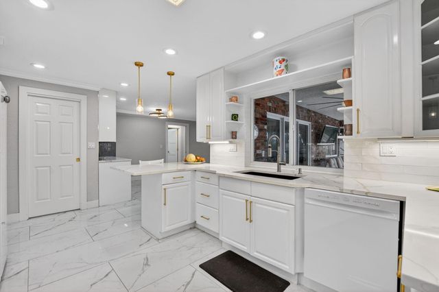 2378 Deer Creek Lob Lolly Lane, Deerfield Beach, FL 33442