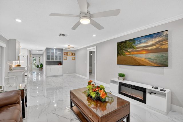 2378 Deer Creek Lob Lolly Lane, Deerfield Beach, FL 33442