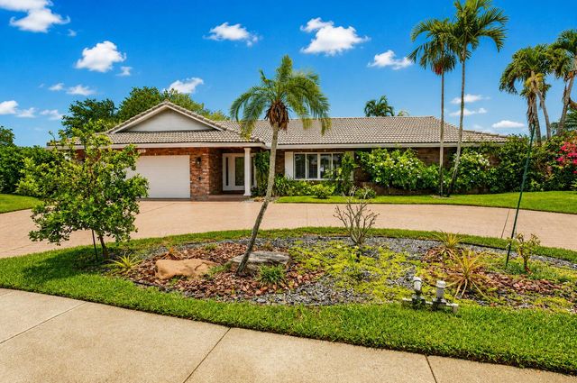 2378 Deer Creek Lob Lolly Lane, Deerfield Beach, FL 33442