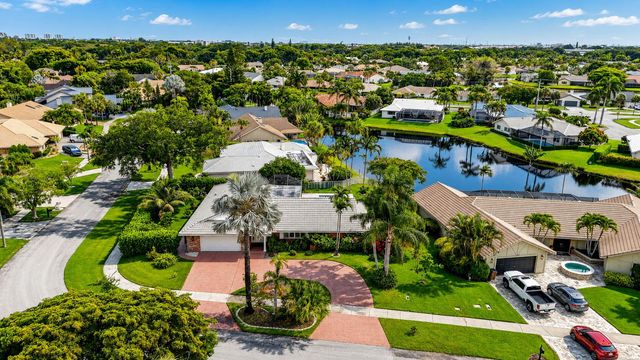 2378 Deer Creek Lob Lolly Lane, Deerfield Beach, FL 33442