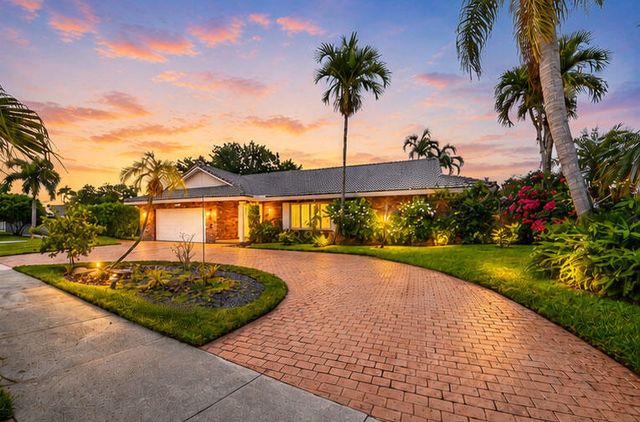2378 Deer Creek Lob Lolly Lane, Deerfield Beach, FL 33442