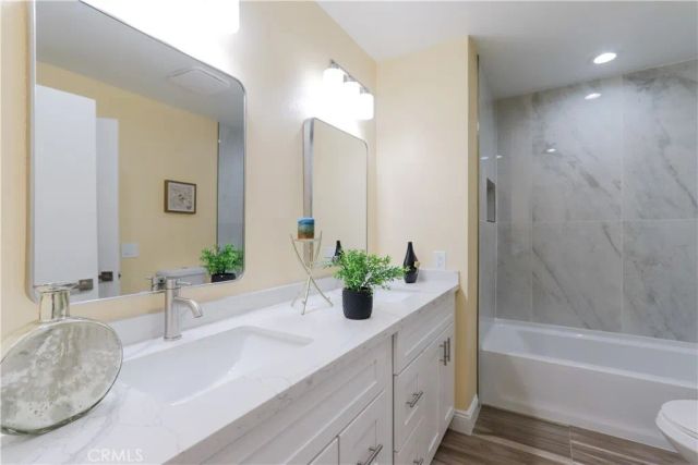 2713 W Northwood, Santa Ana, CA 92704
