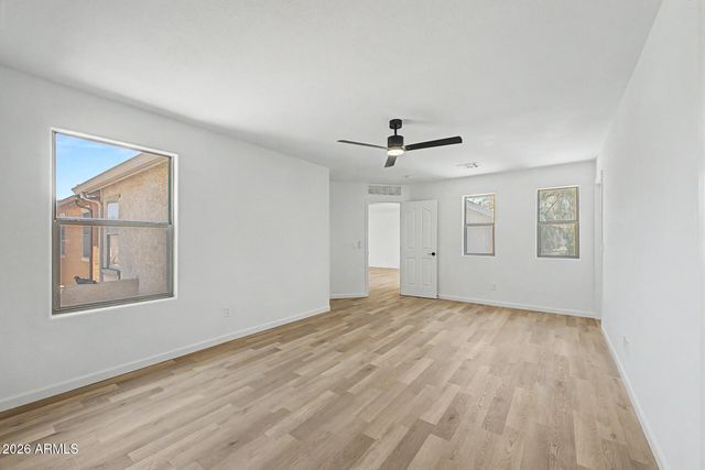 6452 W RUTH Avenue, Glendale, AZ 85302