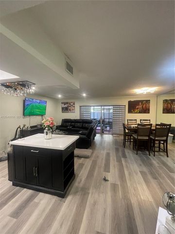 6945 W 2nd Way, Hialeah, FL 33014
