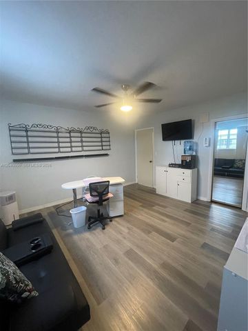 6945 W 2nd Way, Hialeah, FL 33014