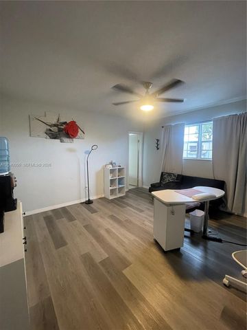 6945 W 2nd Way, Hialeah, FL 33014