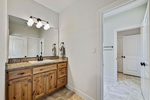 312 FIRST DOWN DASH, Burnet, TX 78611