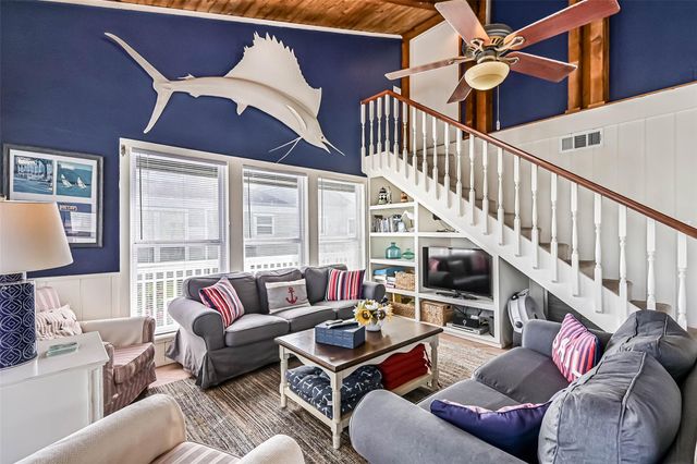 12600 W Ventura Drive, Galveston, TX 77554