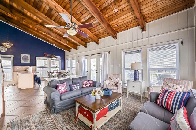 12600 W Ventura Drive, Galveston, TX 77554