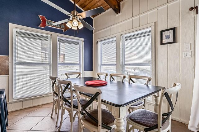 12600 W Ventura Drive, Galveston, TX 77554