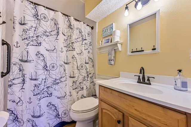 12600 W Ventura Drive, Galveston, TX 77554