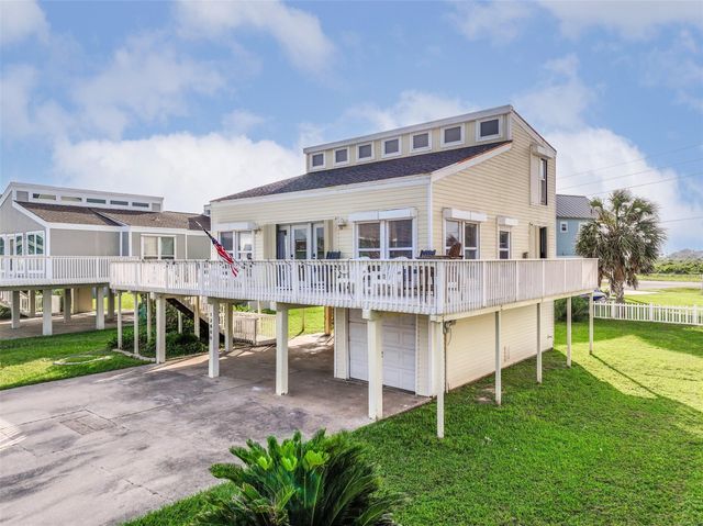 12600 W Ventura Drive, Galveston, TX 77554