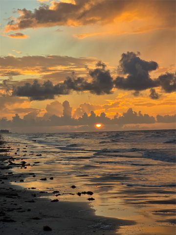 12600 W Ventura Drive, Galveston, TX 77554
