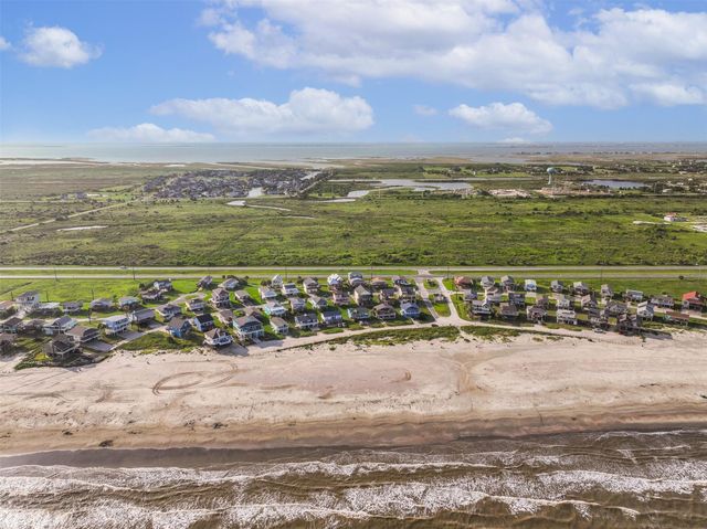 12600 W Ventura Drive, Galveston, TX 77554