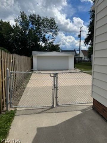 3107 Russell Avenue, Parma, OH 44134