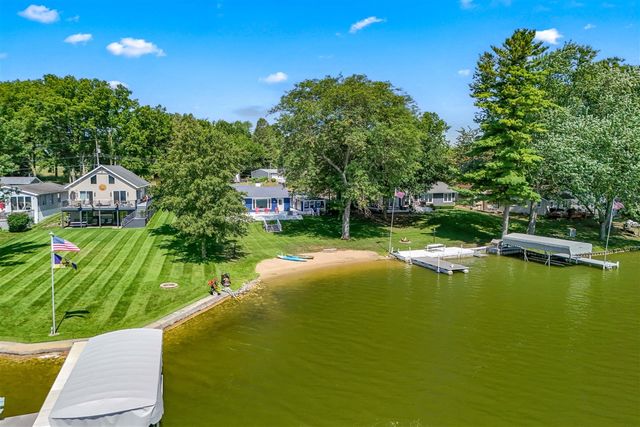 181 Dons Drive, Quincy, MI 49082