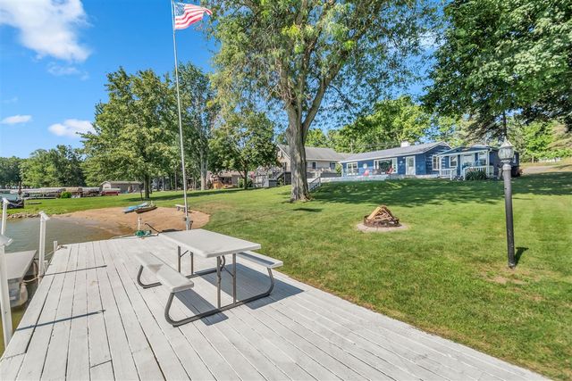 181 Dons Drive, Quincy, MI 49082