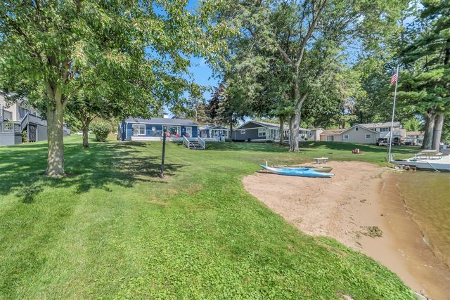 181 Dons Drive, Quincy, MI 49082