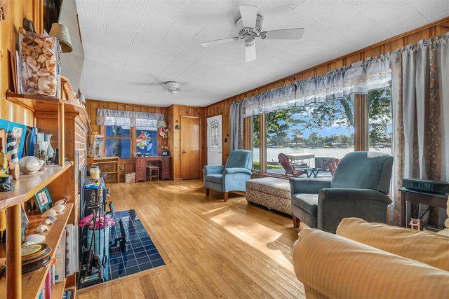 181 Dons Drive, Quincy, MI 49082