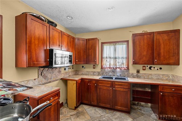 127 E Norman Avenue, Dayton, OH 45405