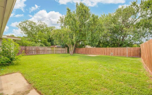 422 Gammon Drive, Houston, TX 77022
