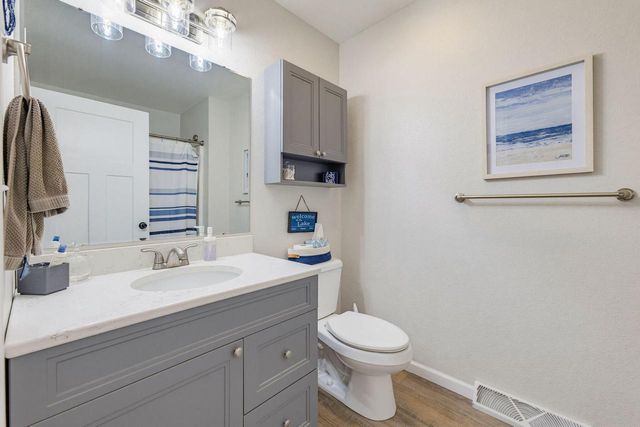 1247 N Breezeland ROAD, Summit, WI 53066