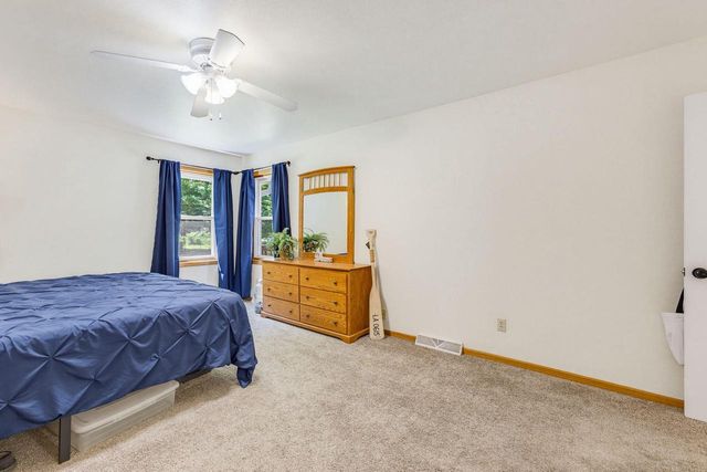 1247 N Breezeland ROAD, Summit, WI 53066