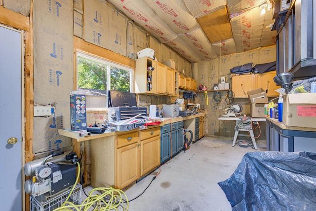 1247 N Breezeland ROAD, Summit, WI 53066