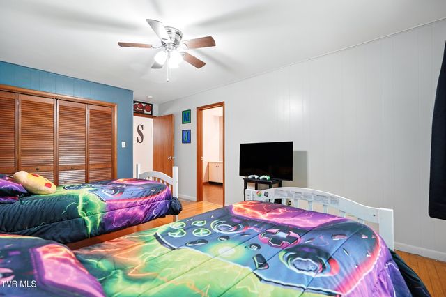 508 Southeast Spring Avenue, Wise, VA 24293