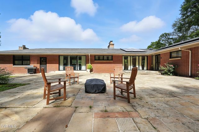 508 Southeast Spring Avenue, Wise, VA 24293