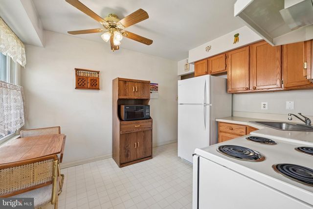 202 STRATFORD AVE, Haddon Township, NJ 08108
