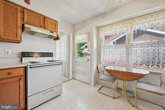 202 STRATFORD AVE, Haddon Township, NJ 08108