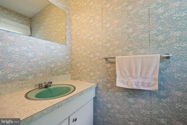 202 STRATFORD AVE, Haddon Township, NJ 08108