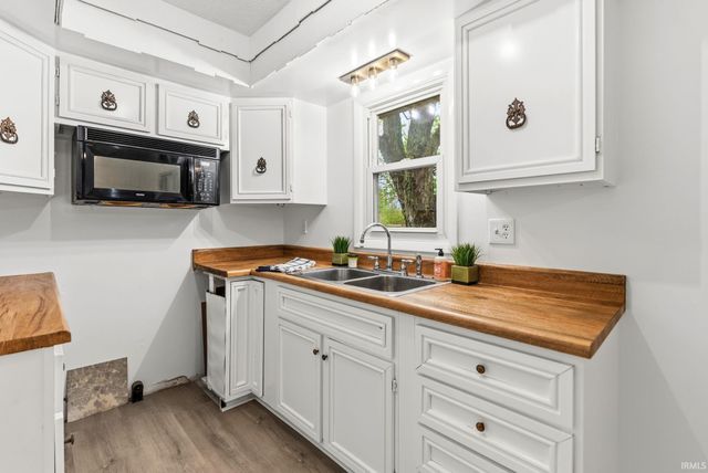 4326 Hursh Road, Fort Wayne, IN 46845