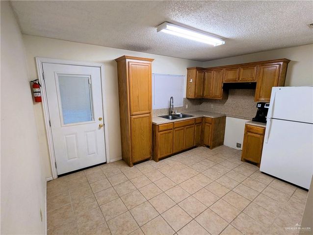 2120 Del Oro Drive, Weslaco, TX 78599