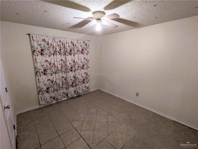 2120 Del Oro Drive, Weslaco, TX 78599