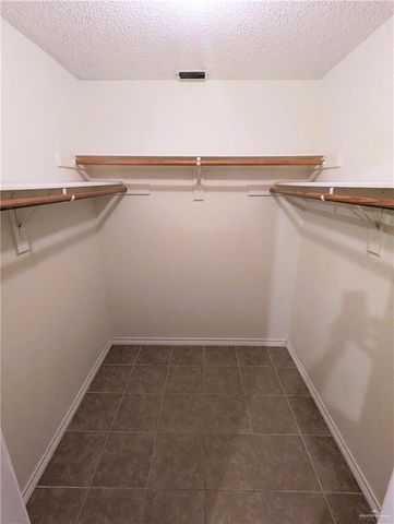 2120 Del Oro Drive, Weslaco, TX 78599