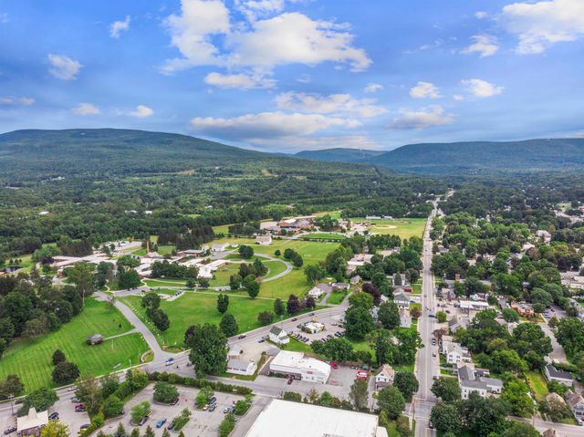 318 North Street, Bennington, VT 05201