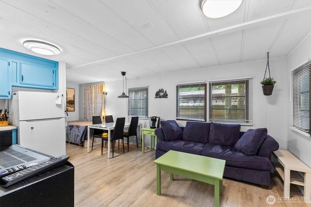94 4 Christmas Tree Drive, Deming, WA 98244