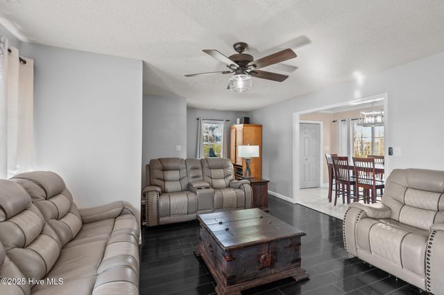 207 Jordan Bluff Drive, Pikeville, NC 27863