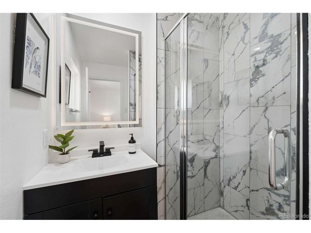959 S Swadley St, Denver, CO 80228