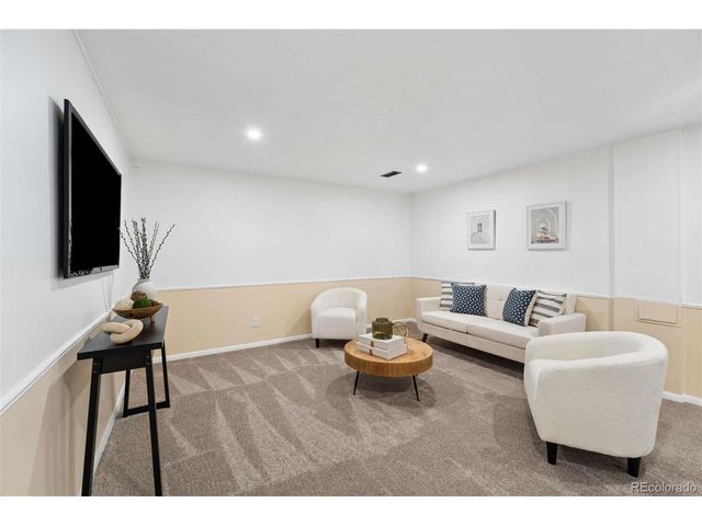 959 S Swadley St, Denver, CO 80228