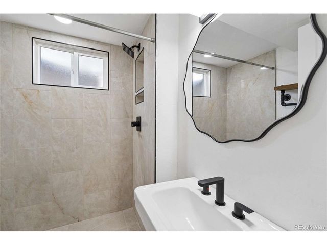 959 S Swadley St, Denver, CO 80228