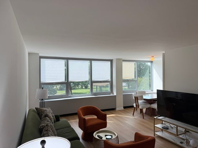 1700 E 56th Street 310, Chicago, IL 60637