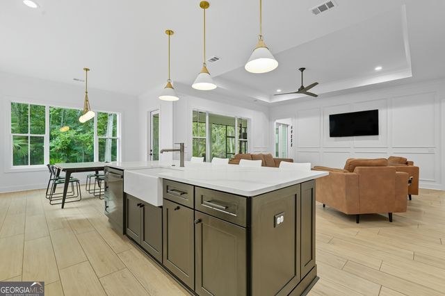 529 Eagle Crest Drive, Waverly, GA 31565