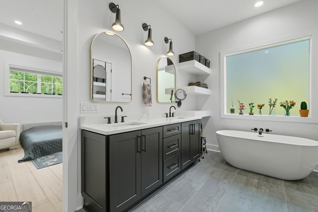 529 Eagle Crest Drive, Waverly, GA 31565